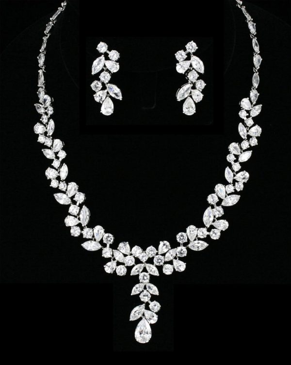 Elegant CZ Wedding Jewelry Set: A Sparkling Choice for Your Big Day